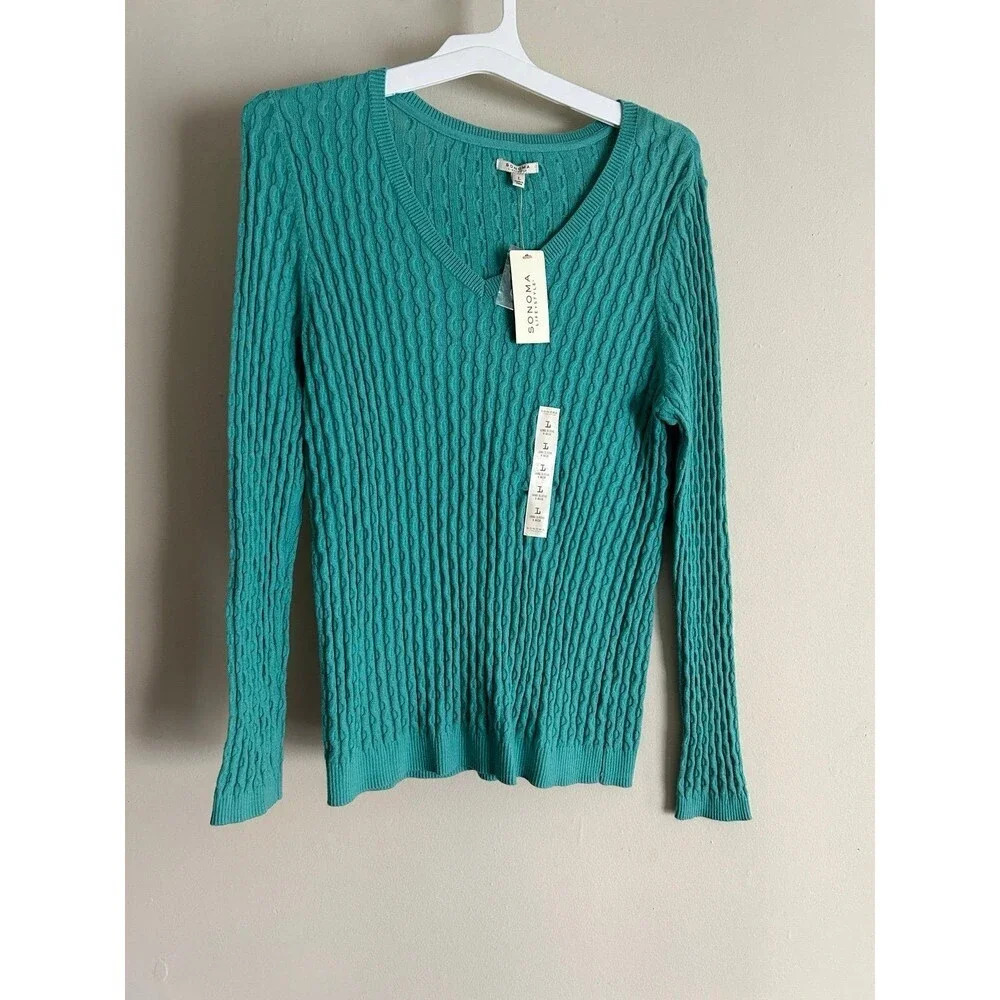 Women's Cable Knit V-neck Sweater Large NWT